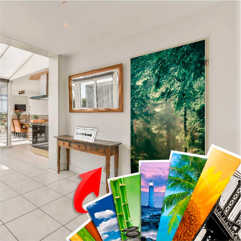 Raum mit einem großen, dekorativen Wandbild eines Waldes neben einem Holztisch im modernen Interieur